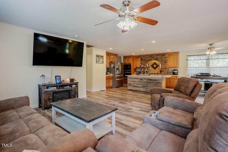 125 Green Ln, Clayton, NC 27520