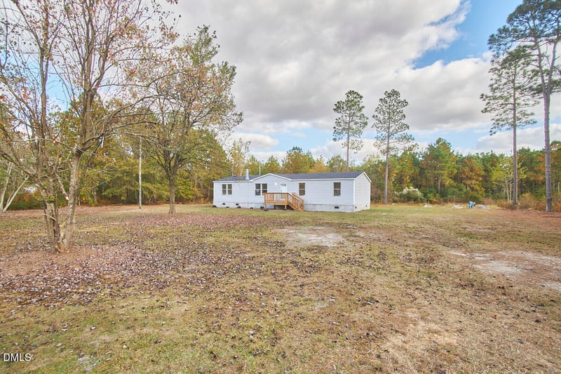 125 Harley Ln, Dunn, NC 28334