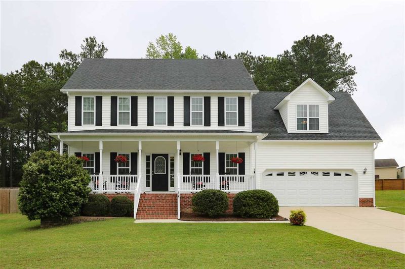 125 Kendall Dr, Clayton, NC 27520