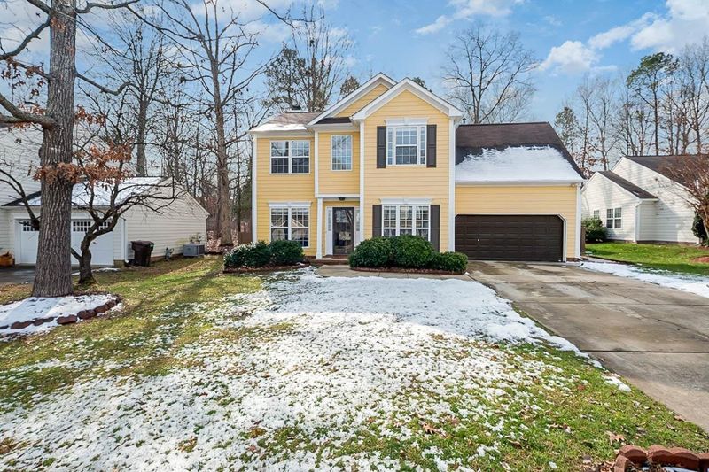 125 Leacroft Way, Durham, NC 27703