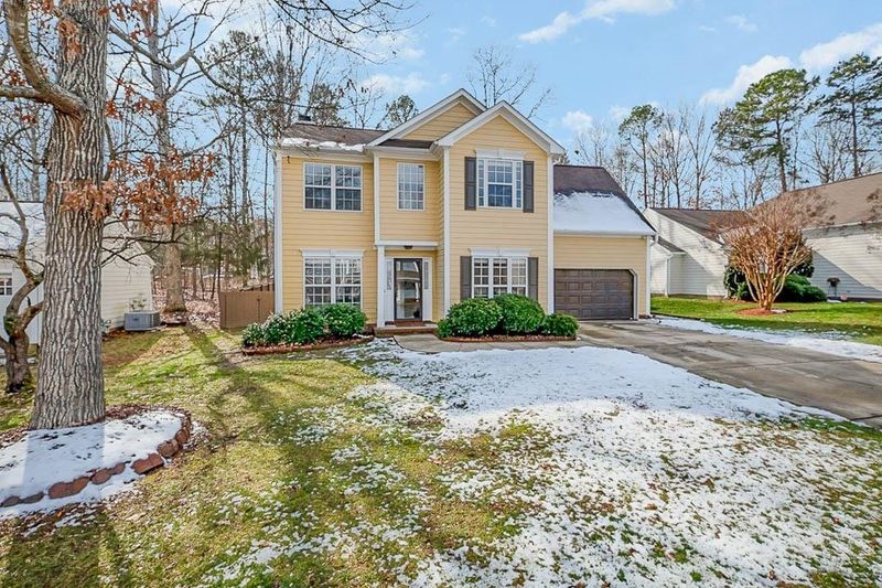 125 Leacroft Way, Durham, NC 27703