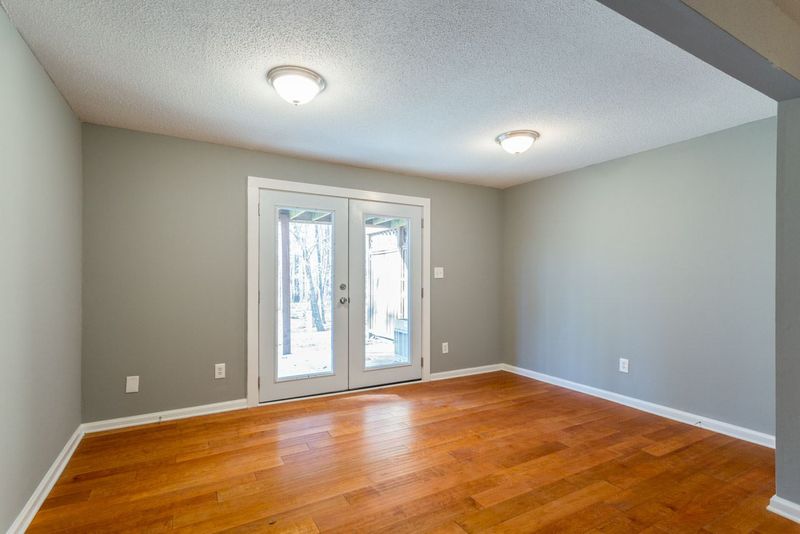 125 Luxon Pl, Cary, NC 27513