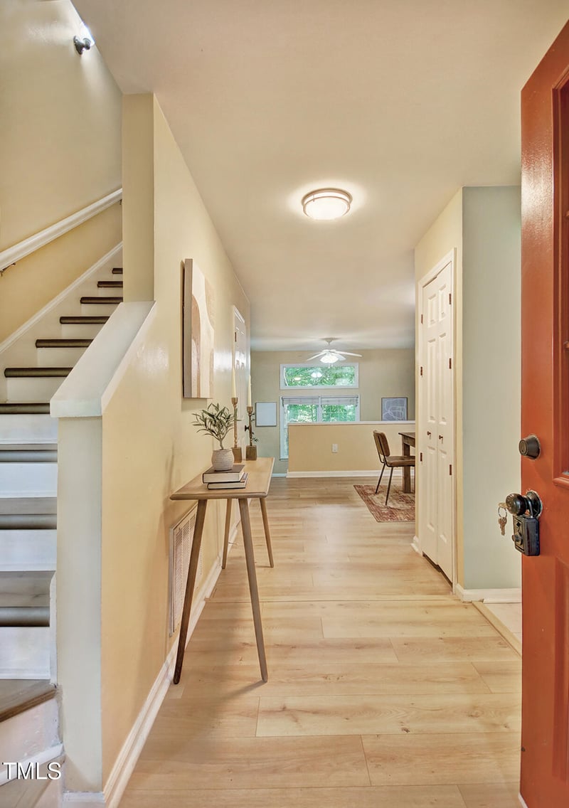 125 Mallard Ct, Chapel Hill, NC 27517