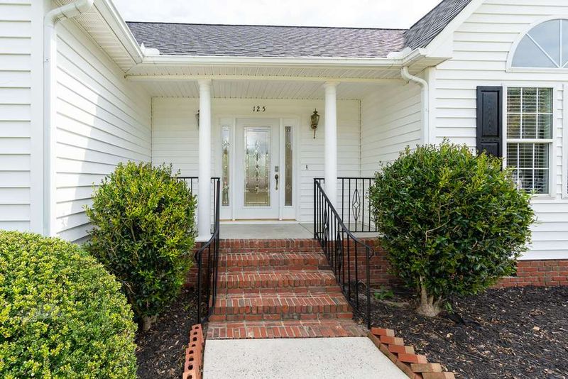 125 Marianna Pl, Garner, NC 27529