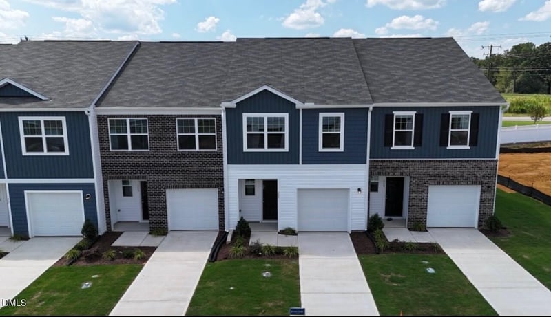 125 Meyers Ct, Clayton, NC 27520