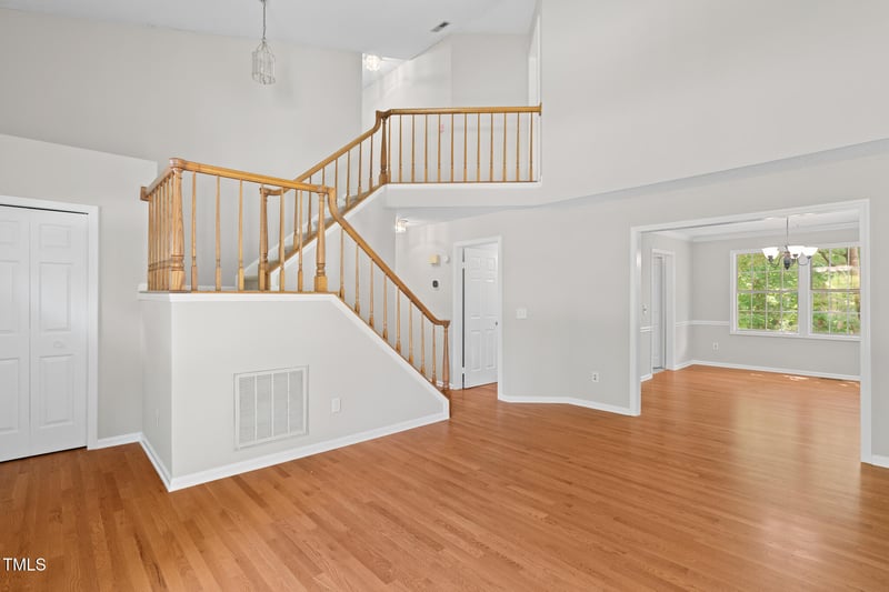 125 Montibello Dr, Cary, NC 27513