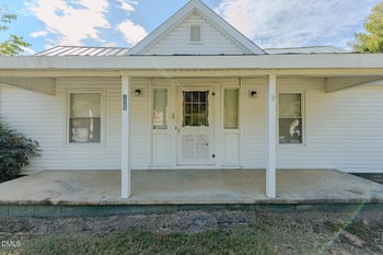 125 Nash St, Hillsborough, NC 27278