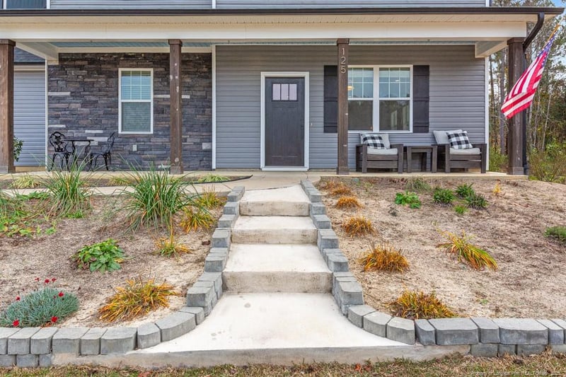 125 Navaho Trl, Sanford, NC 27332