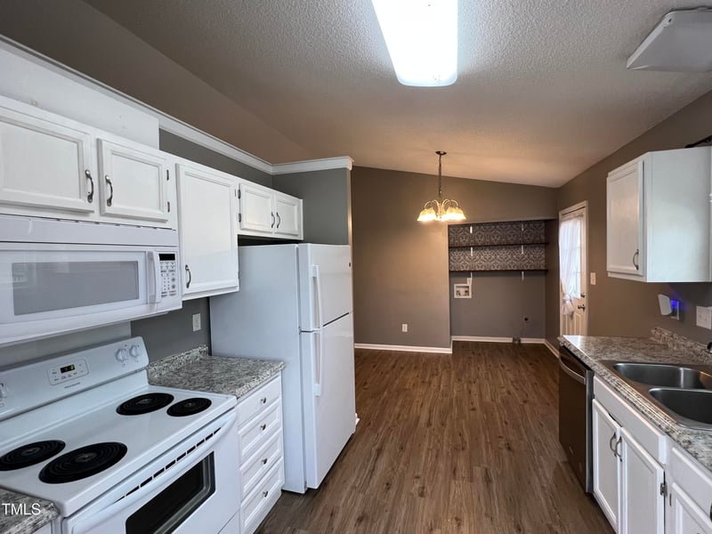 125 Old Halifax Rd, Louisburg, NC 27549