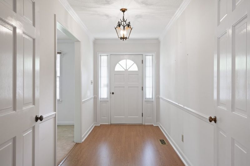 125 Penny St, Clayton, NC 27520