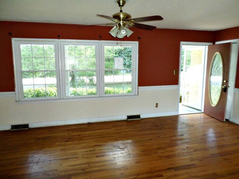 125 Perdues Rd, Louisburg, NC 27549
