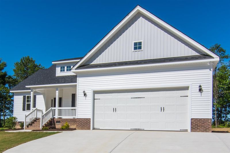 125 Poplar Dr, Clayton, NC 27520