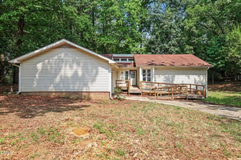 125 Red Bud Ct, Cary, NC 27513