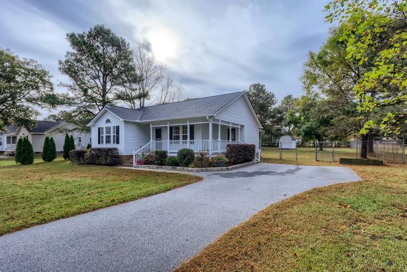 125 S Ridge Dr, Garner, NC 27529