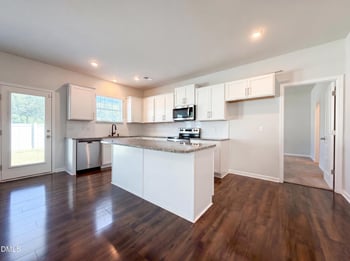 125 Rivercamp St, Clayton, NC 27527
