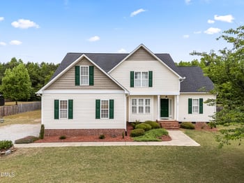 125 Rustic Ln, Smithfield, NC 27577