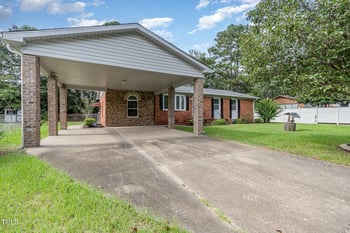 125 Sandy Dr, Goldsboro, NC 27534