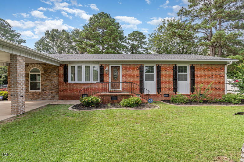 125 Sandy Dr, Goldsboro, NC 27534