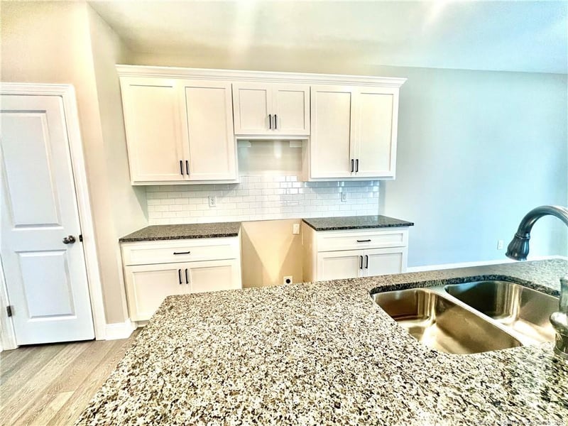 125 Shadybrook Dr, Benson, NC 27504