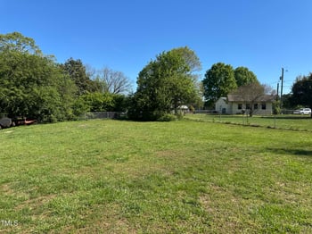 125 S State St, Haw River, NC 27258