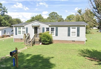 125 S State St, Haw River, NC 27258