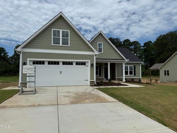 125 Tee Dr, Selma, NC 27576