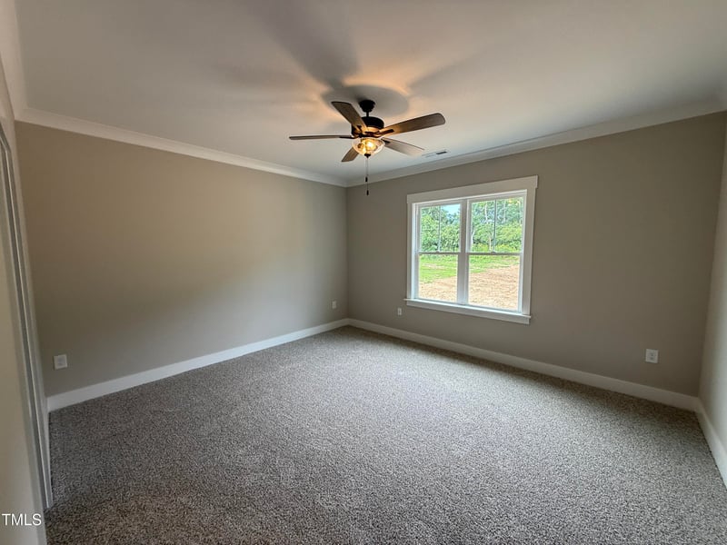 125 Tee Dr, Selma, NC 27576