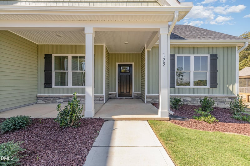 125 Tee Dr, Selma, NC 27576