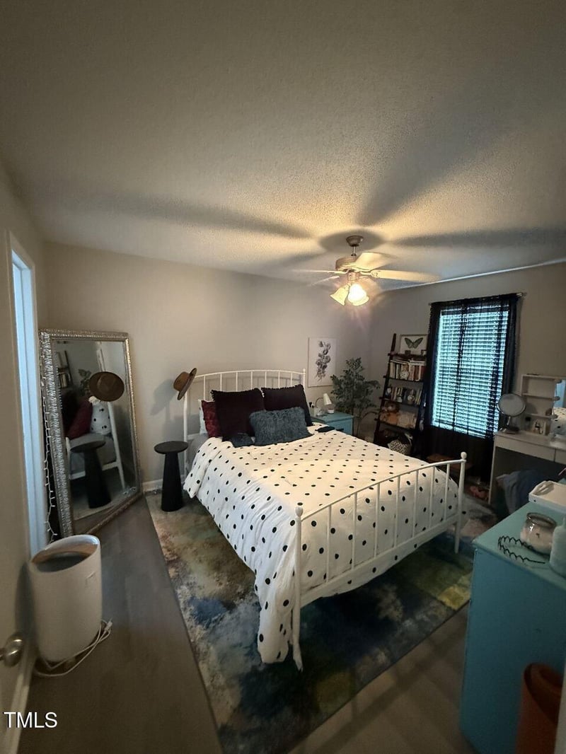 125 Temple St, Four Oaks, NC 27524