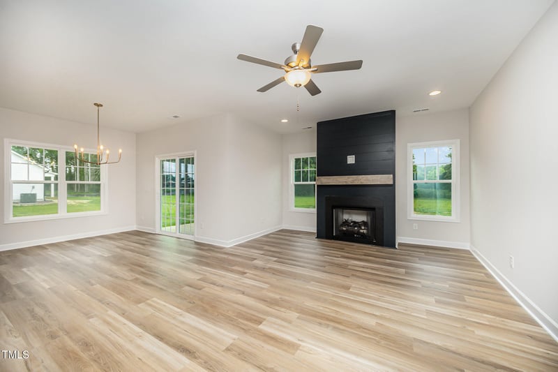 125 Tuskeegee Dr, Smithfield, NC 27577