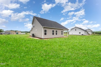 125 Tuskeegee Dr, Smithfield, NC 27577