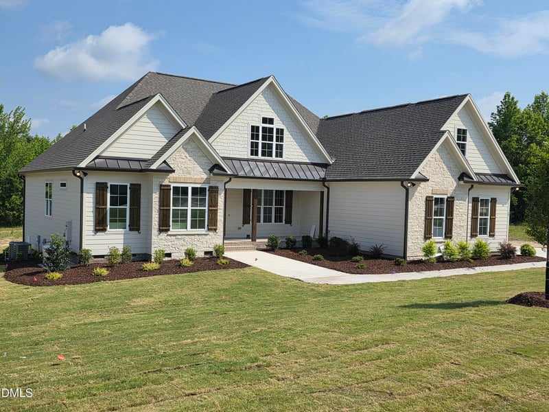 125 Water Willow Dr, Zebulon, NC 27597