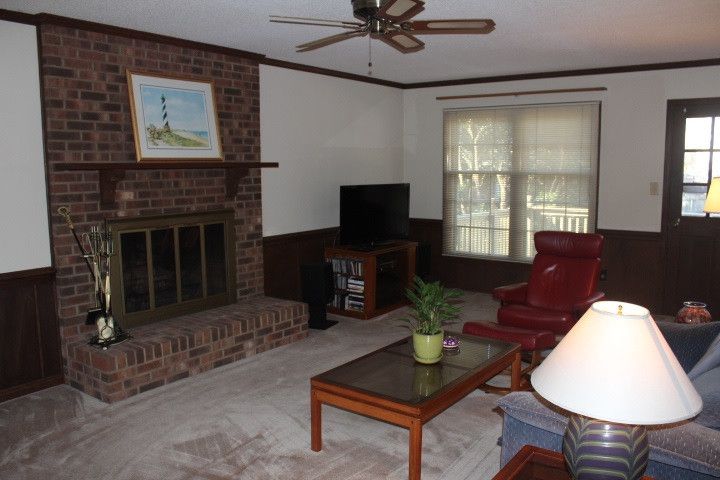 125 Westbrook Dr, Raleigh, NC 27615