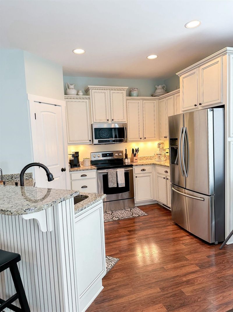 125 Willowcrest Dr, Louisburg, NC 27549