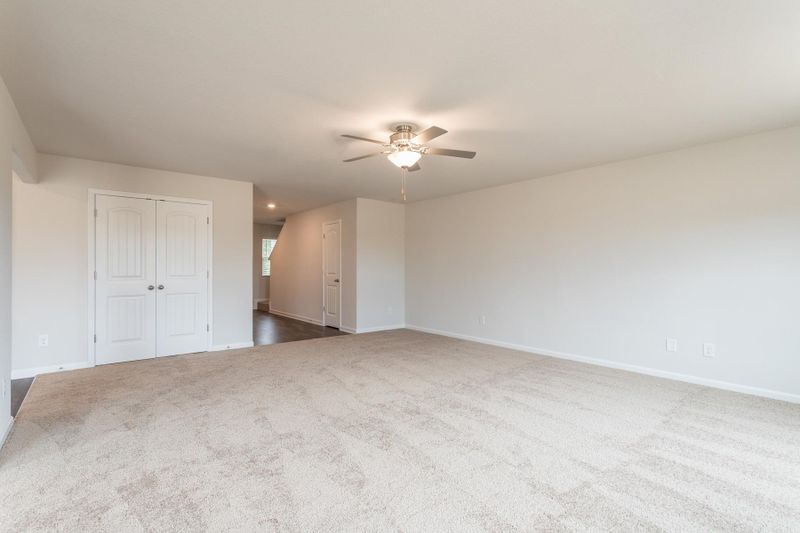 125 Windbreak Ln, Youngsville, NC 27596