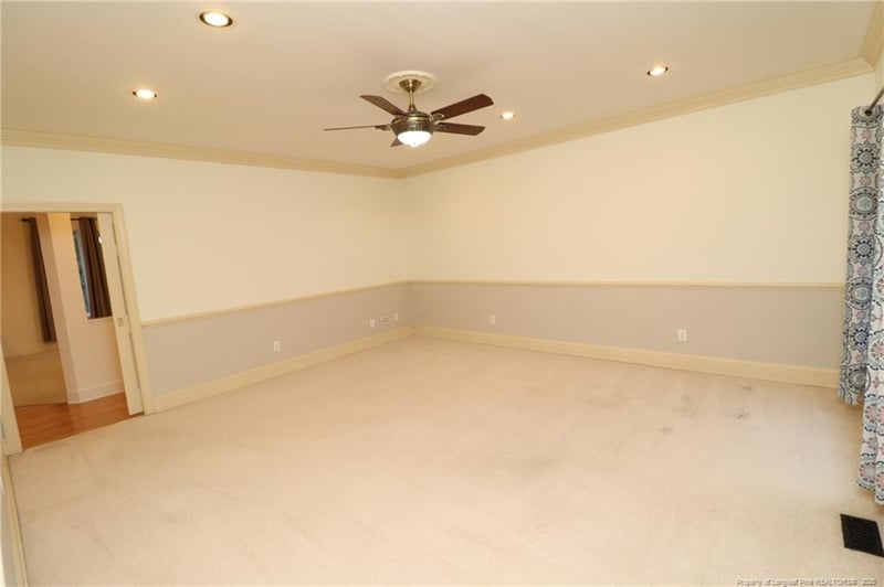 125 Windy Ridge Rd, Chapel Hill, NC 27517