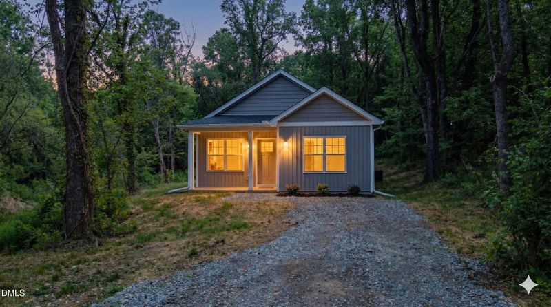 1250 Chase St, Burlington, NC 27217
