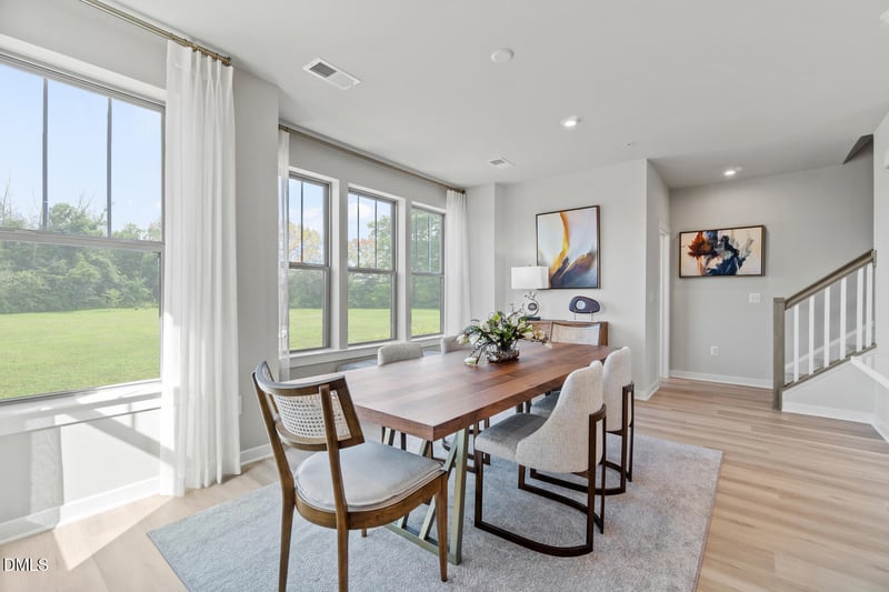 1250 Coach Station Al #201, Raleigh, NC 27601