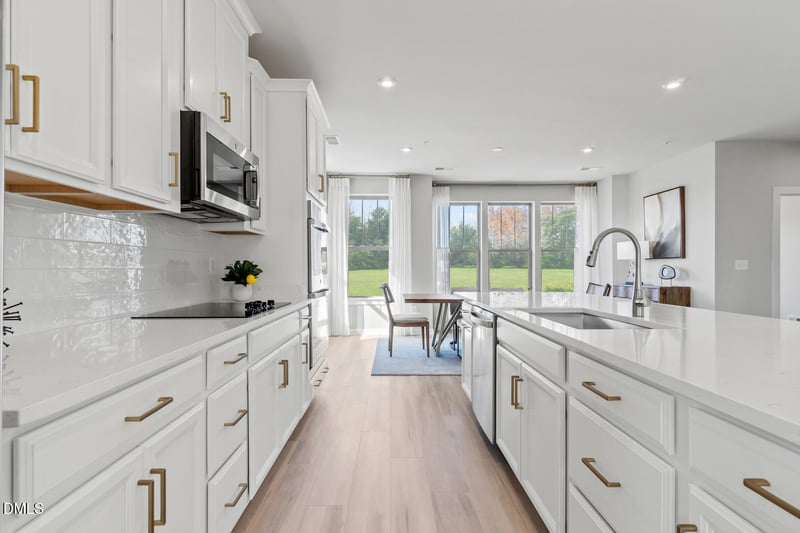 1250 Coach Station Al #201, Raleigh, NC 27601