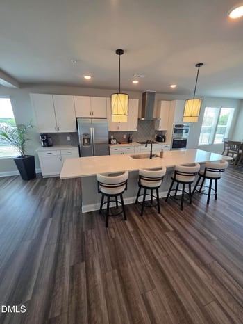 1250 Coach Station Al #201, Raleigh, NC 27601