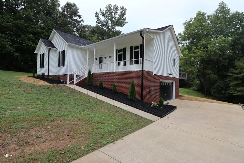 1250 Noah Rd, Graham, NC 27253