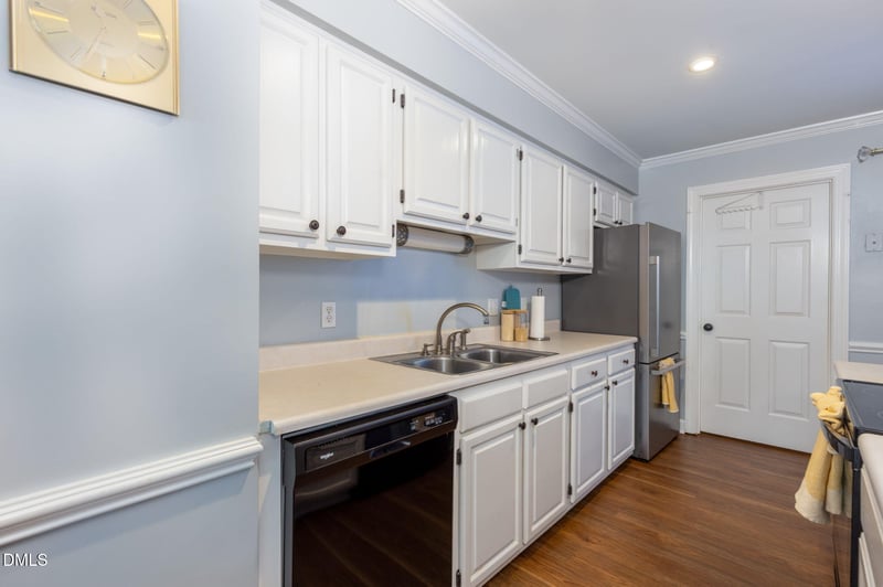 1250 Shadowbark Ct, Raleigh, NC 27603