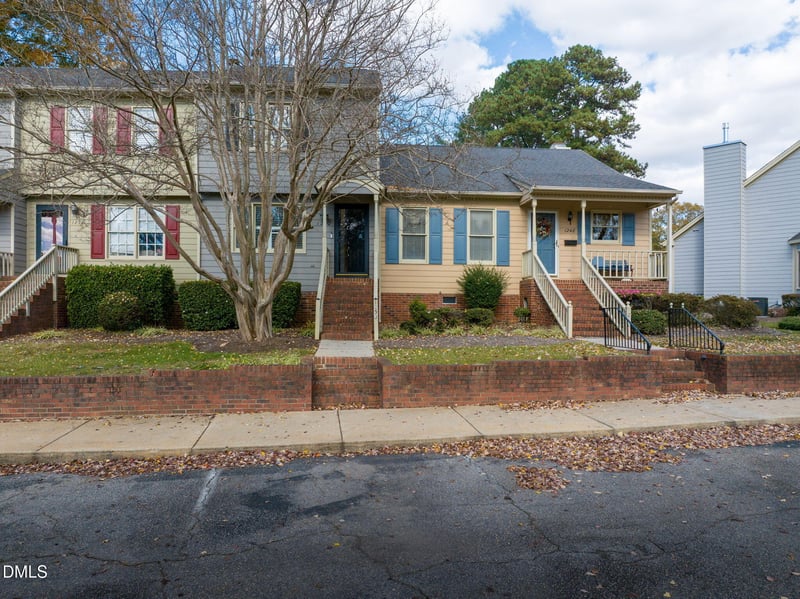 1250 Shadowbark Ct, Raleigh, NC 27603