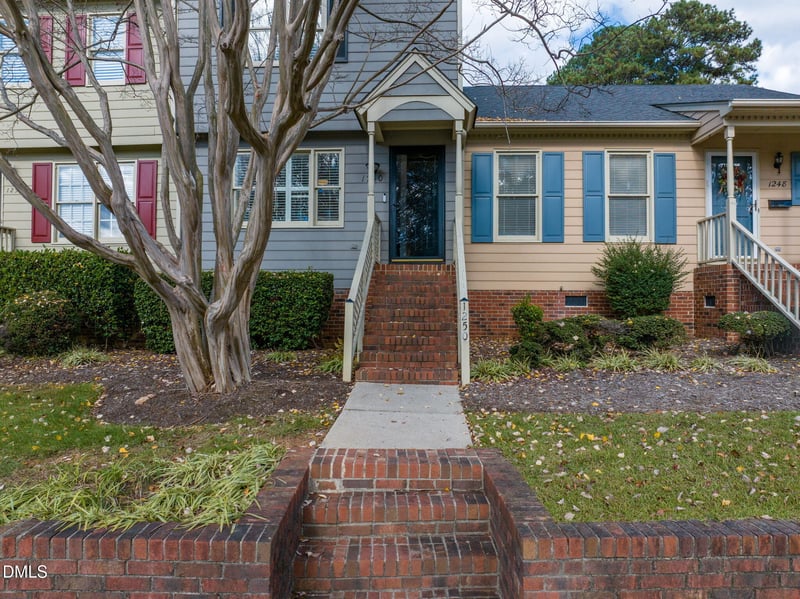1250 Shadowbark Ct, Raleigh, NC 27603