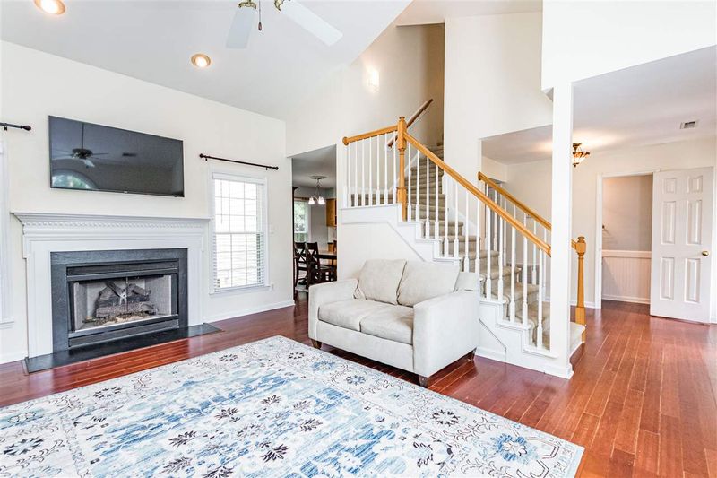 12513 Harcourt Dr, Raleigh, NC 27613