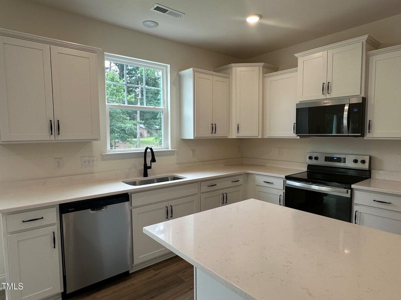 1252 Randwick Vly Ct, Zebulon, NC 27597