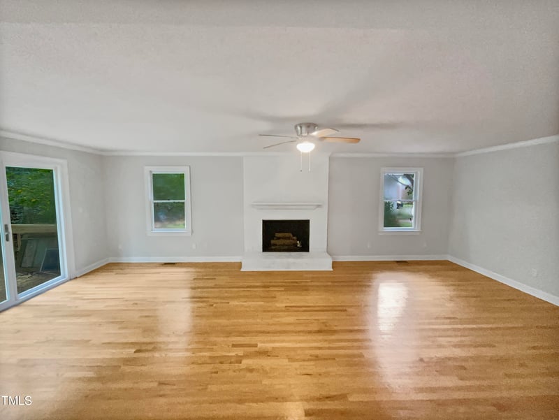 1253 Falmouth Ct, Chapel Hill, NC 27517