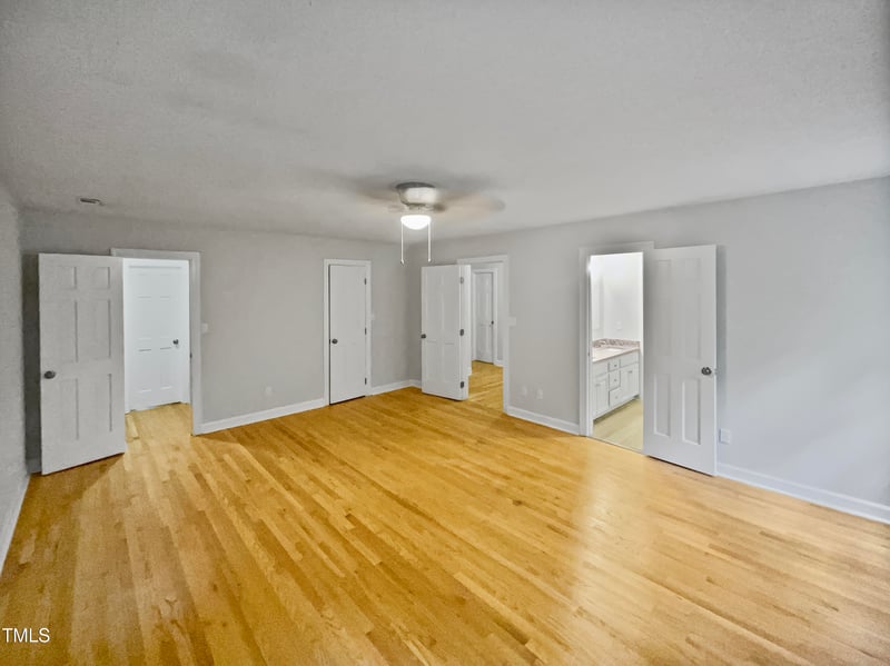 1253 Falmouth Ct, Chapel Hill, NC 27517