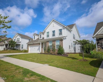 1253 Sidney Creek Dr, Zebulon, NC 27597