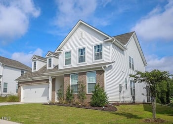 1253 Sidney Creek Dr, Zebulon, NC 27597